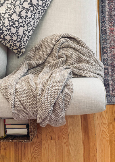 How to Style Throw Blankets